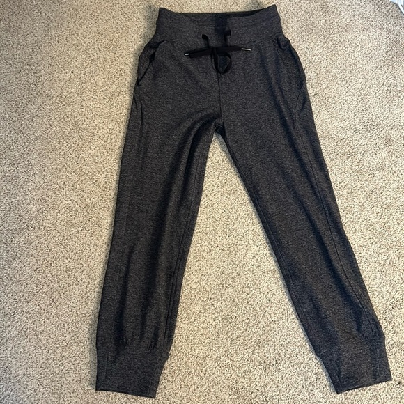 Lululemon High Rise Align Jogger Heathered Black - Picture 1 of 4